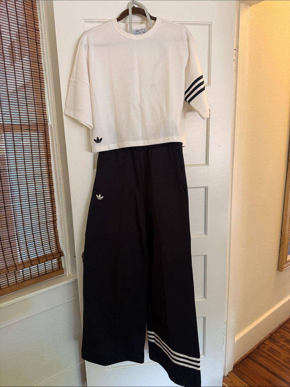 adidas Neoclassics Set - White Cropped Tee with Black Wide-Leg Pants